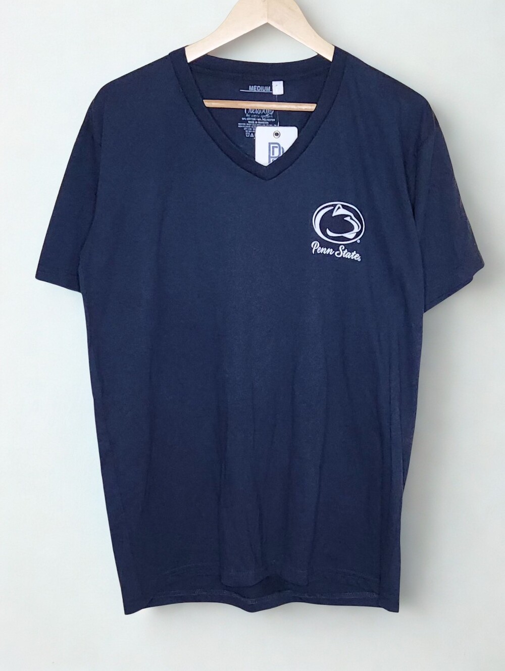 Pressbox Women's Penn State Nittany Lions Mandala V-Neck Tee in Navy